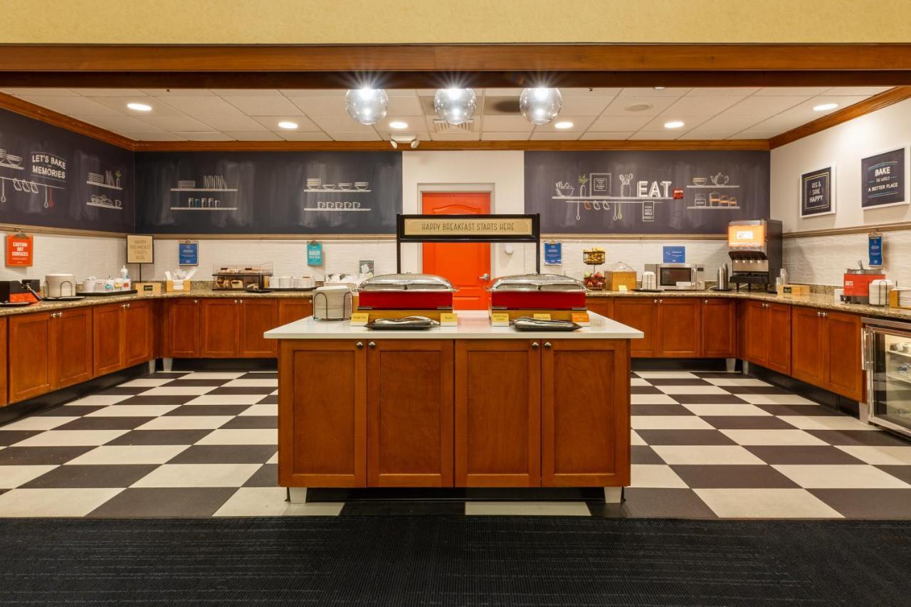 Hampton Inn & Suites Jacksonville Deerwood Park מראה חיצוני תמונה