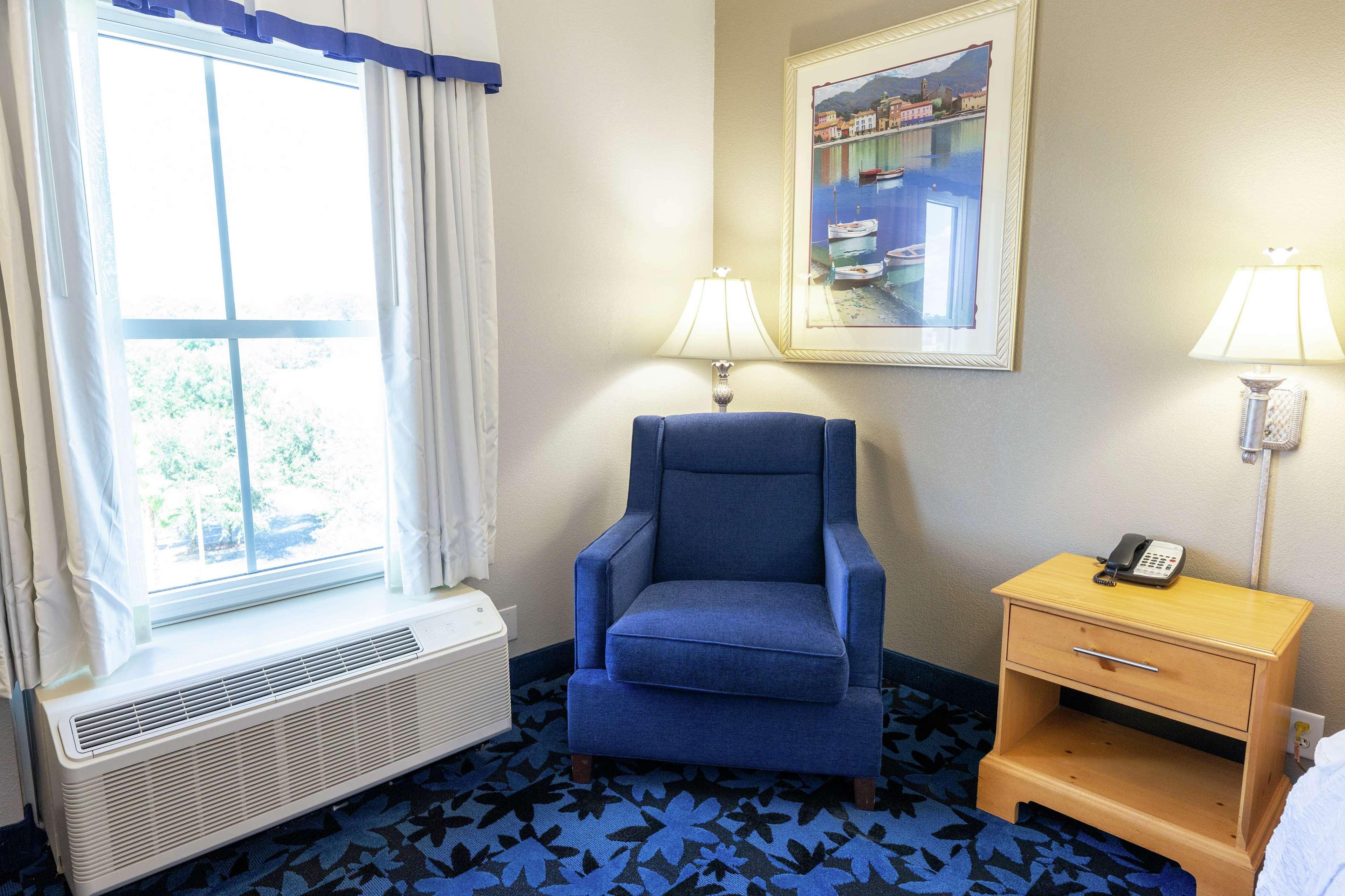 Hampton Inn & Suites Jacksonville Deerwood Park מראה חיצוני תמונה