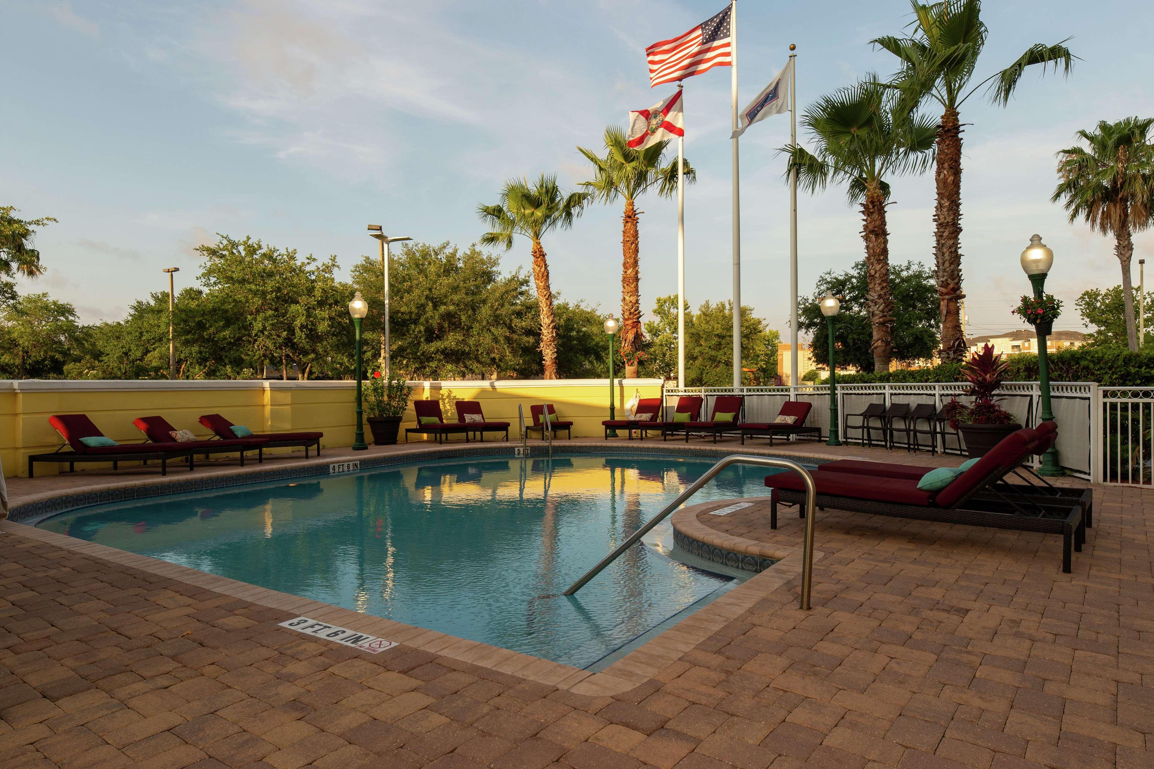 Hampton Inn & Suites Jacksonville Deerwood Park מראה חיצוני תמונה