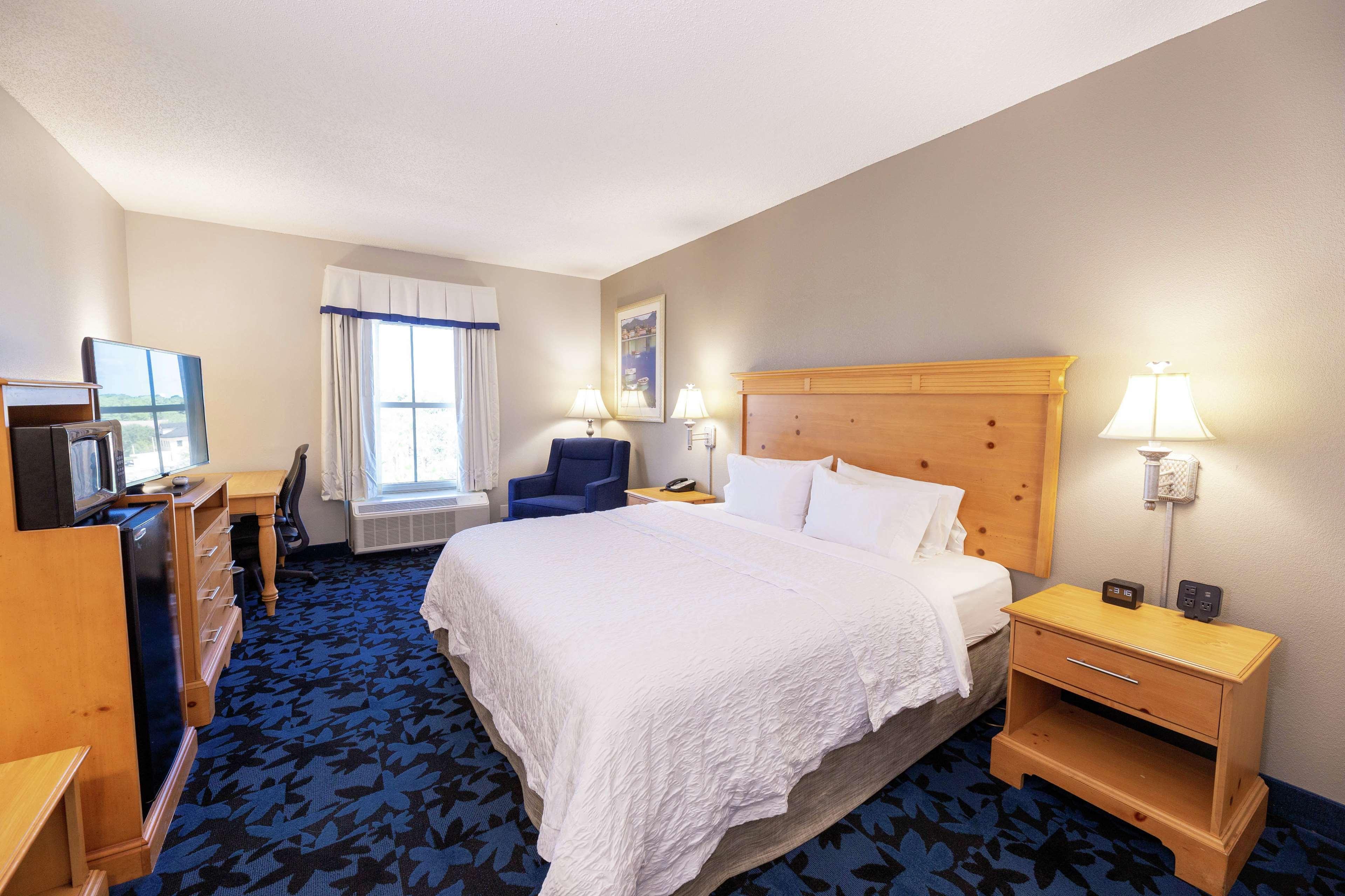 Hampton Inn & Suites Jacksonville Deerwood Park מראה חיצוני תמונה
