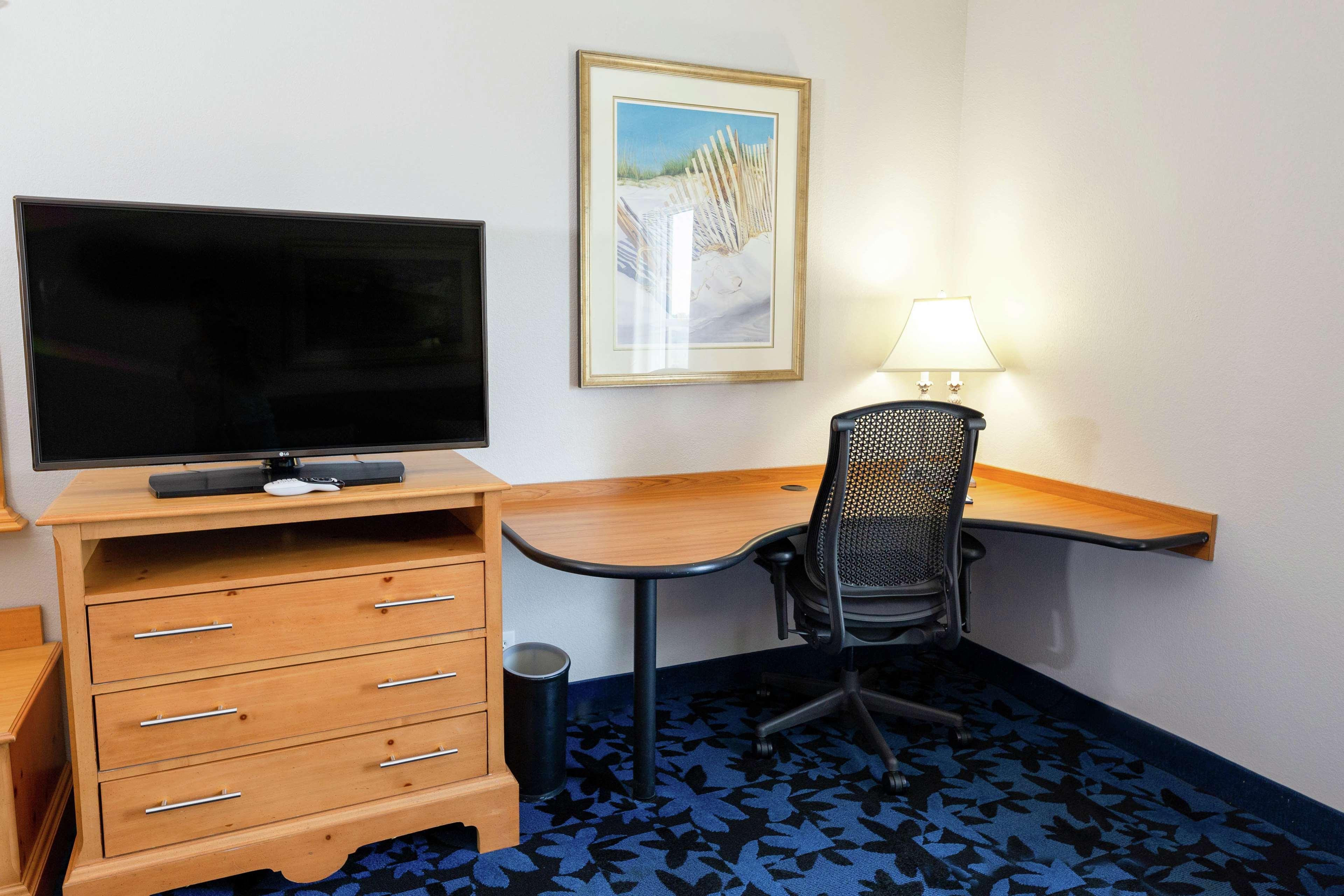 Hampton Inn & Suites Jacksonville Deerwood Park מראה חיצוני תמונה