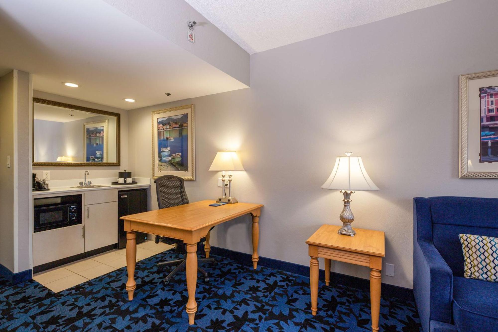Hampton Inn & Suites Jacksonville Deerwood Park מראה חיצוני תמונה