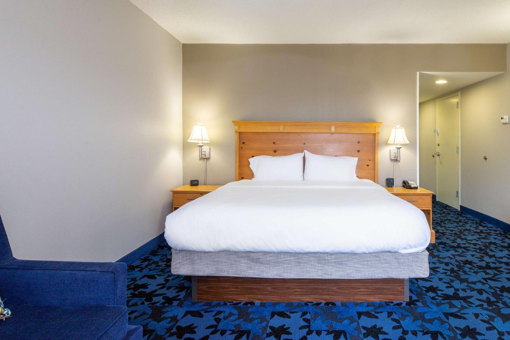 Hampton Inn & Suites Jacksonville Deerwood Park מראה חיצוני תמונה